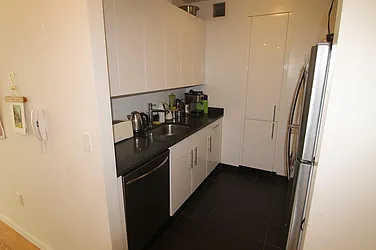 Rented by Space Marketing Shop