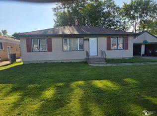 25425 Fairgrove St, Woodhaven, MI 48183