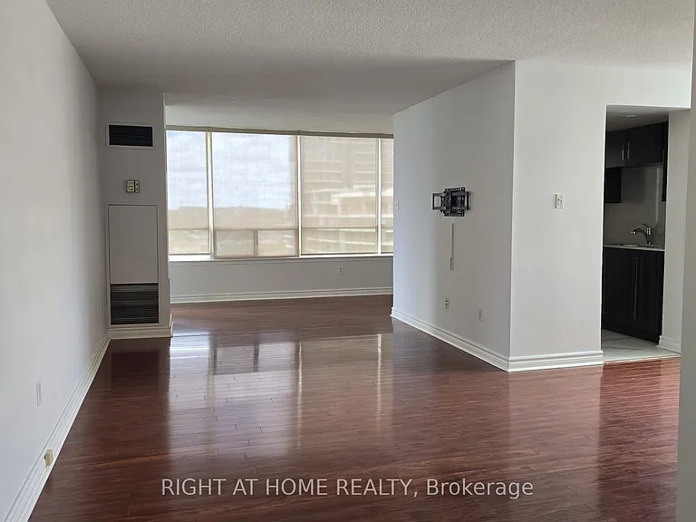 550 Webb Dr #914 — Photo 12