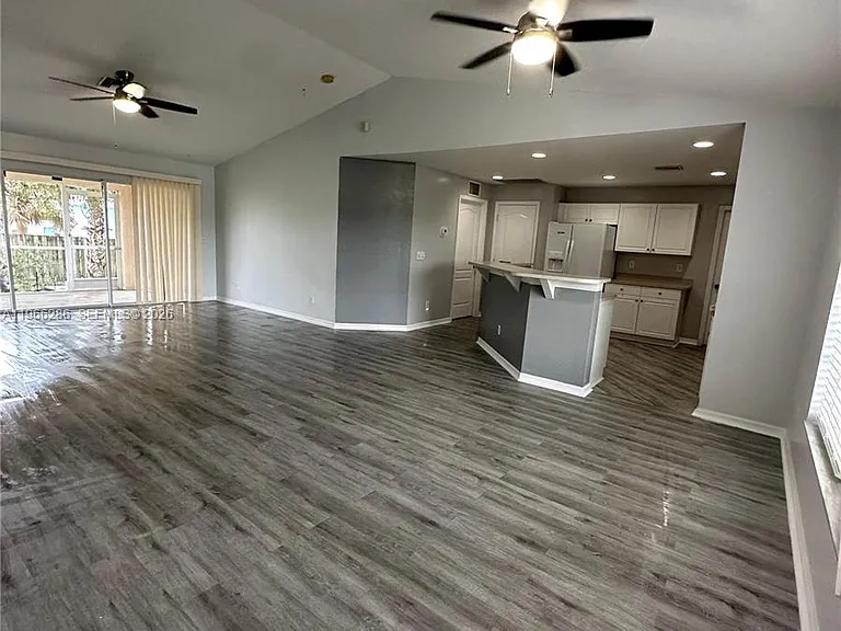 507 Peerless Cir — Photo 20