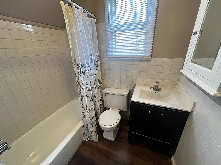 375 Lincoln Blvd #1 — Photo 12