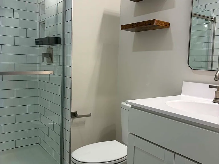 1800 Green St #5 — Photo 6