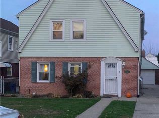 56-39 217th St FLOOR 1, Oakland Gardens, NY 11364
