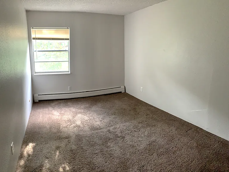 1350 Golden Cir #202 — Photo 11