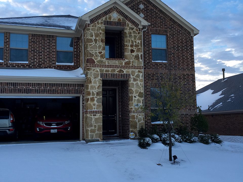 1st image of 608 Cedarview Dr