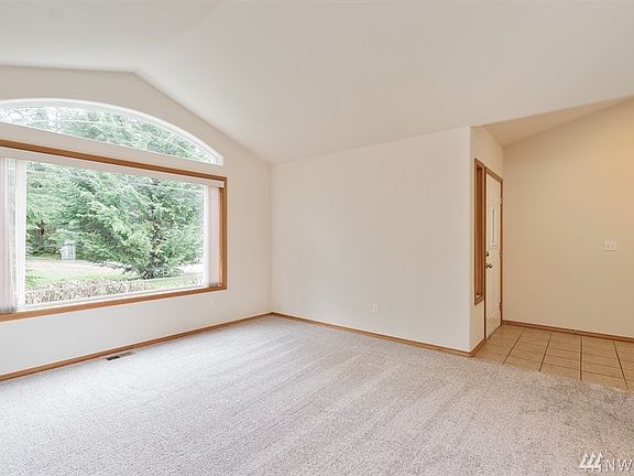 4th image of 6610 213th Ave NE