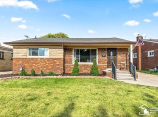 15141 Windemere St, Southgate, MI 48195