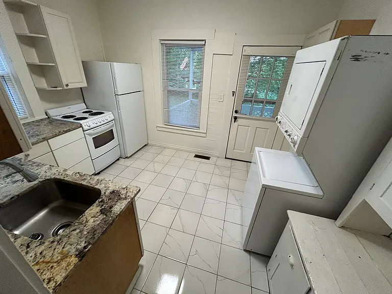 133 Broad St — Photo 20