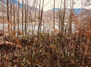 107 Rogue Blvd, Grants Pass, OR 97526