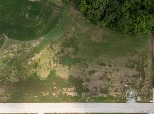 618 Legacy Dr, Waterloo, IL 62298