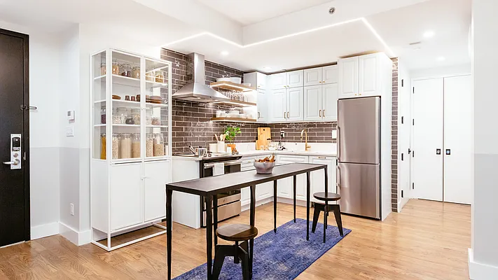 Rented by Nooklyn NYC LLC | media 92