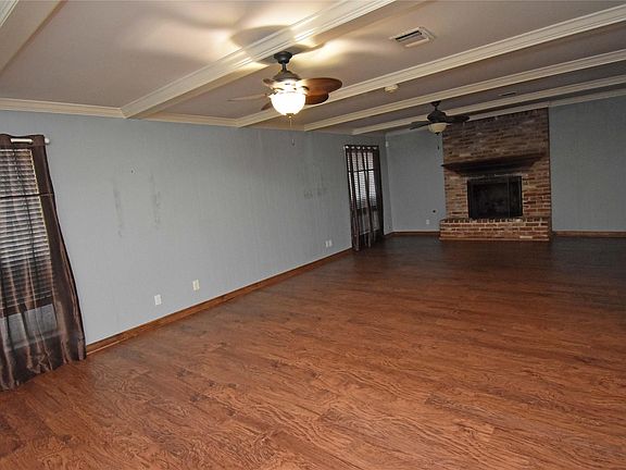 4th image of 1407 Corral Dr