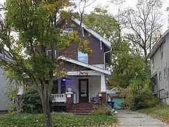 2nd image of 156 Aqueduct St