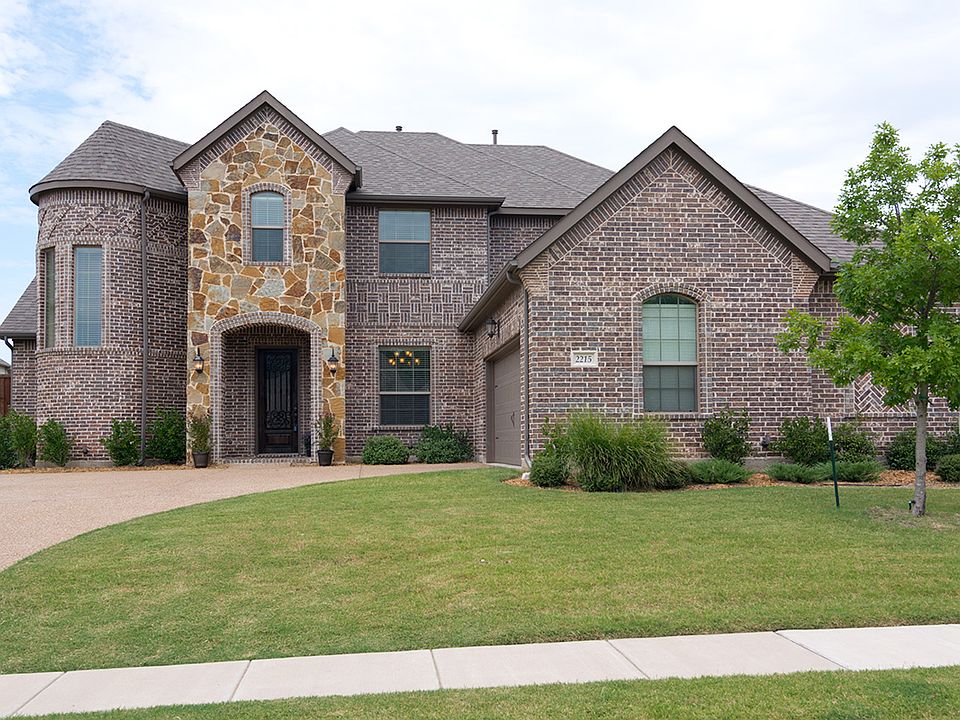 1st image of 2215 Fair Parke Ln