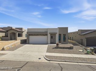 220 Anglesy Pl, El Paso, TX 79928