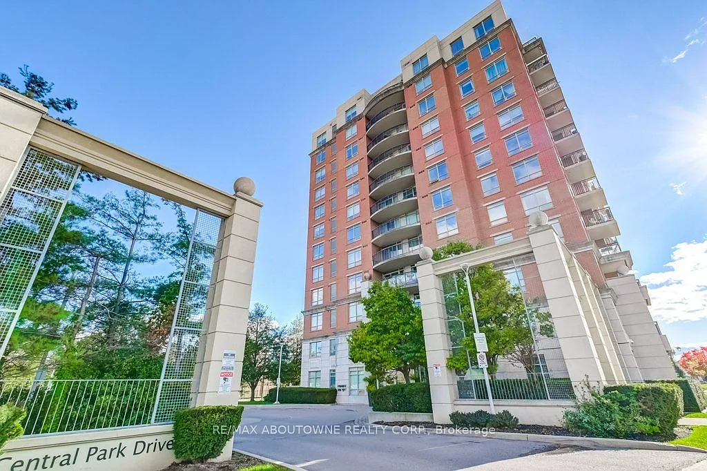 2 bed, $2,600 — Photo 2