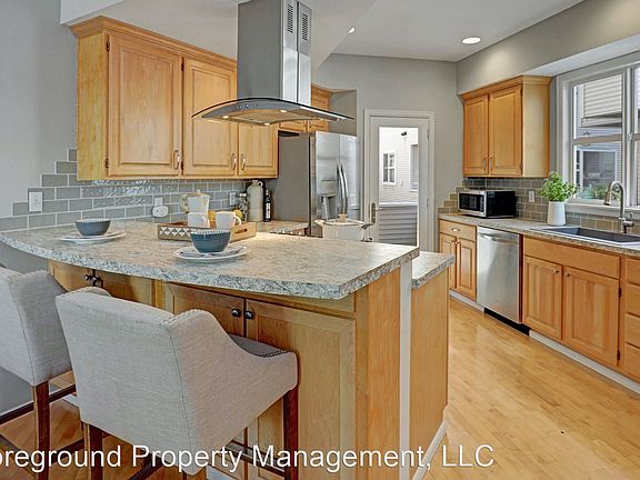 4th image of 6816B Oswego Pl NE