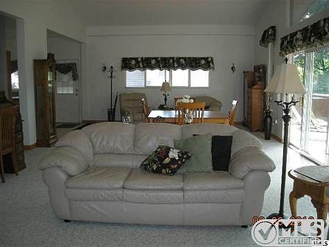 5th image of 10756 Emerald Dr