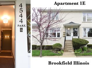 4544 Park Ave APT 1E, Brookfield, IL 60513