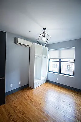 Rented by ERNY LLC | media 7