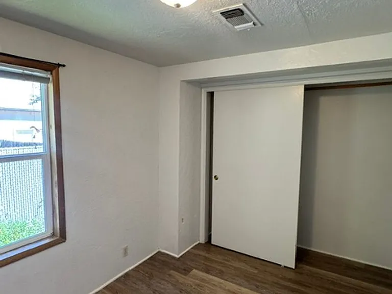 809 King St — Photo 6