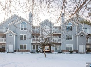 10 Springbrook Rd W, Montville, NJ 07045