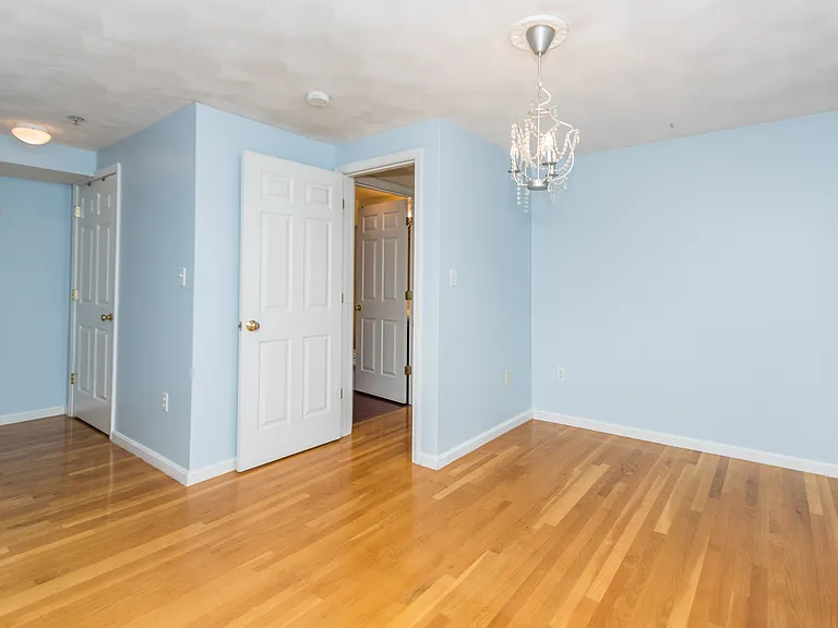 10 Middle Street Ct #7 — Photo 10
