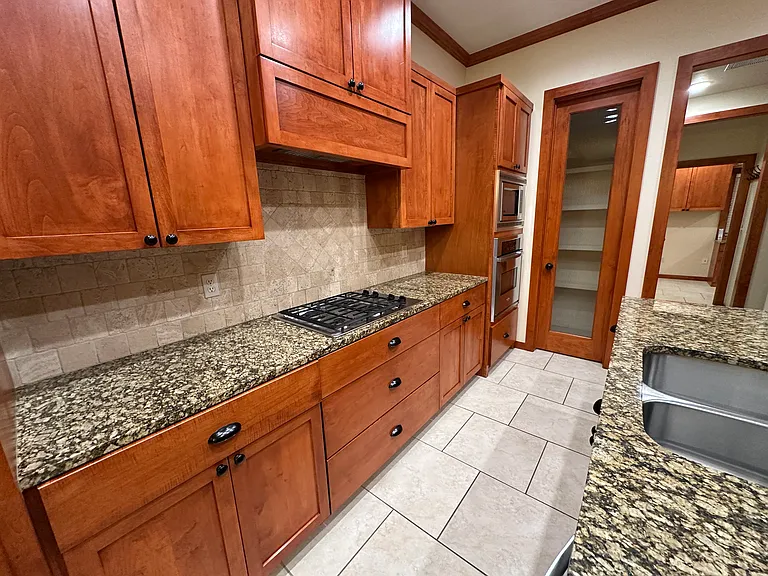 2709 Belmont Dr — Photo 7
