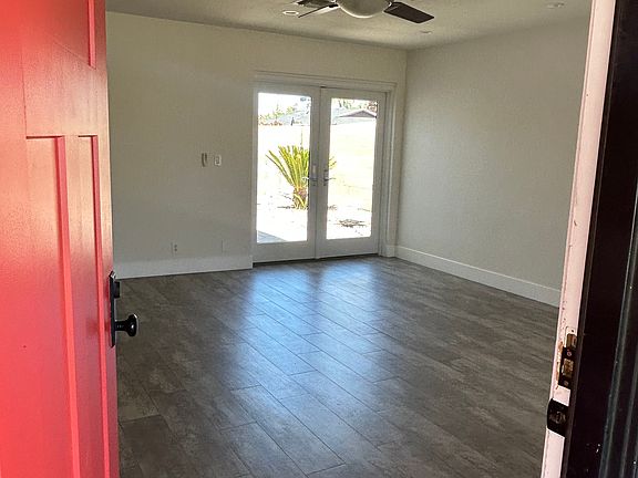 Large Living Room as you enter the front door