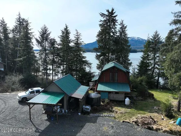 20 Libby Ln, Petersburg, AK 99833