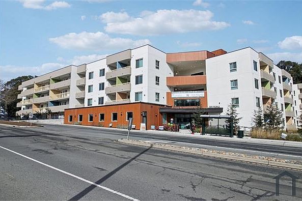 1st image of 600 Roble Ave #205