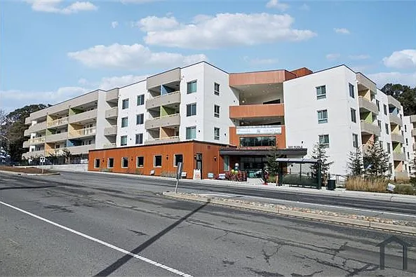600 Roble Ave #205