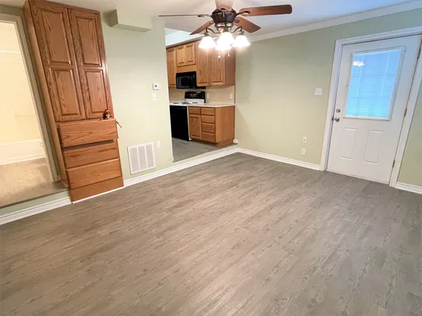 924 W Coffin St APT 101, Denison, TX 75020