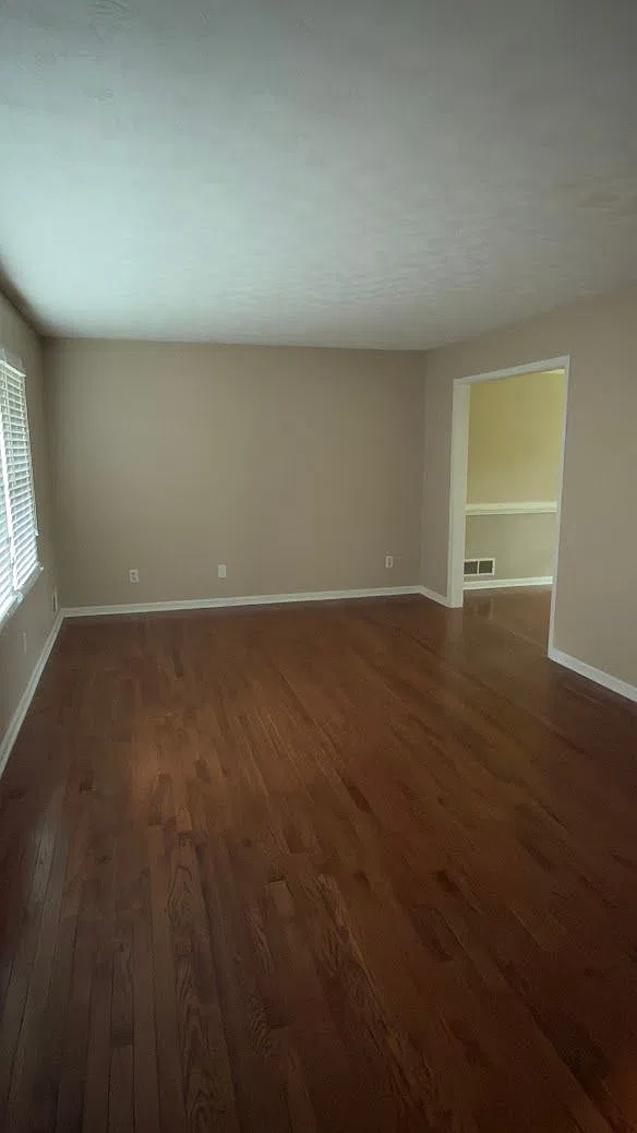 4 bed, 2.5 bath, 2050 sqft, $2,350 — Photo 4