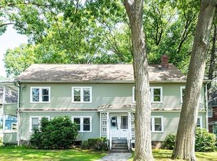 127-129 Olmsted Dr, Springfield, MA 01108