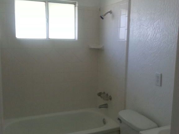 5th image of 15010 Culley St