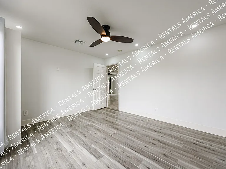 3837 W Acapulco Ln — Photo 12