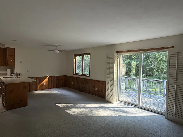 37-39 Willowbrook Ave #39 — Photo 11