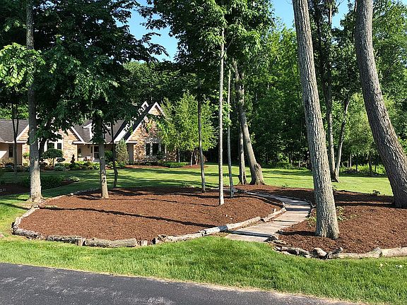 2nd image of 7647 Poplar Field Cir