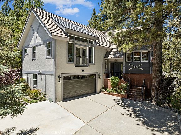 2nd image of 304 Lake Knoll Dr