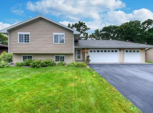 8335 Cleadis Ave, Inver Grove Heights, MN 55076