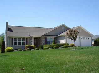 2132 Olde Farm Rd, Hudson, NC 28638