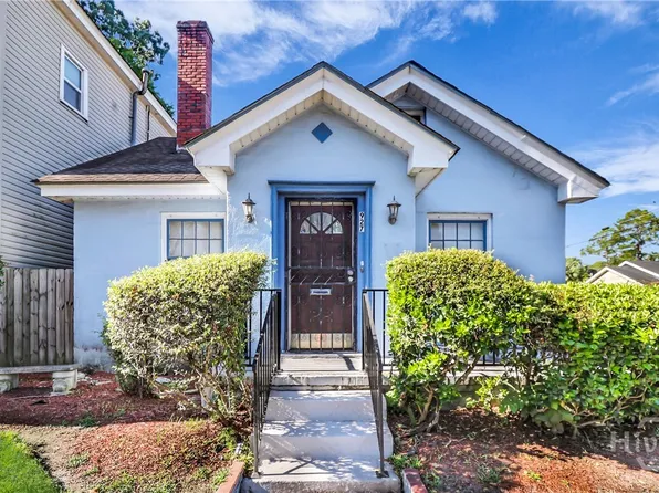 927 W Victory Dr, Savannah, GA 31405