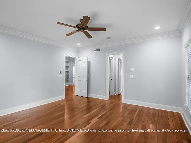 529 Queens Rd — Photo 45