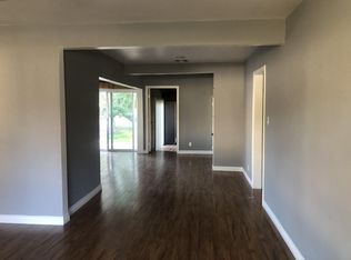 16924 Marlin Pl, Van Nuys, CA 91406