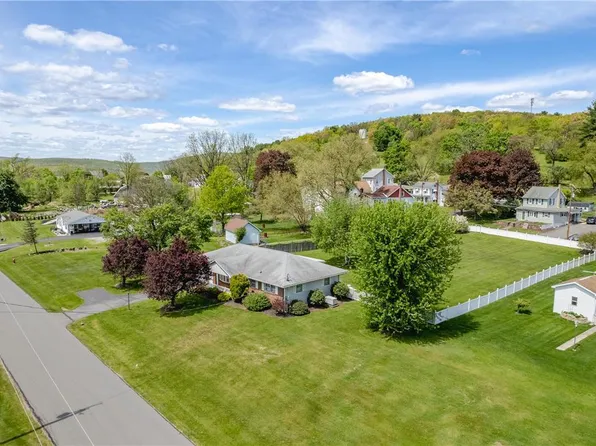 361 State Rd, Lehighton, PA 18235