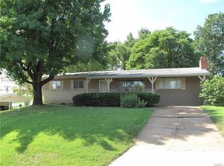 2003 Melody Ln, Arnold, MO 63010