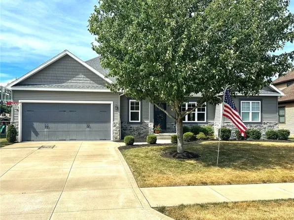 1051 Laurel Green Dr NE, North Canton, OH 44720
