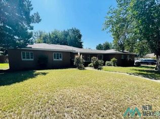 1512 N Country Club Cir, Carlsbad, NM 88220