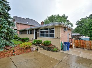 8726 S 81st Ave, Hickory Hills, IL 60457